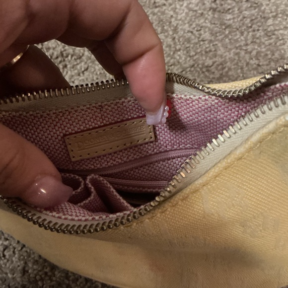 Sold - Picture 6 of 7